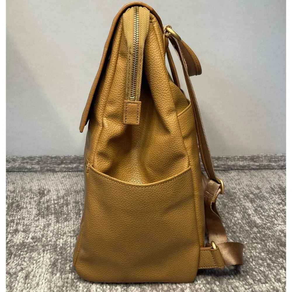 Freshly Picked Classic Diaper Bag II Backpack Regular Size Cognac Brown EUC